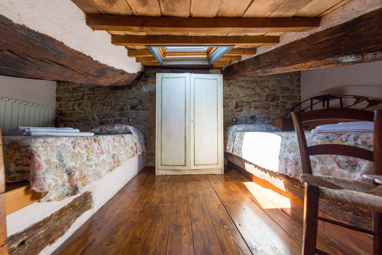 Appartamenti Turistici Vicolo S. Chiara Sassoferrato Zewnętrze zdjęcie